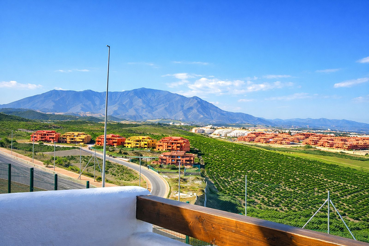 Se vende Apartamento Planta Media de 2 dormitorios en Costa Del Sol, Málaga, España