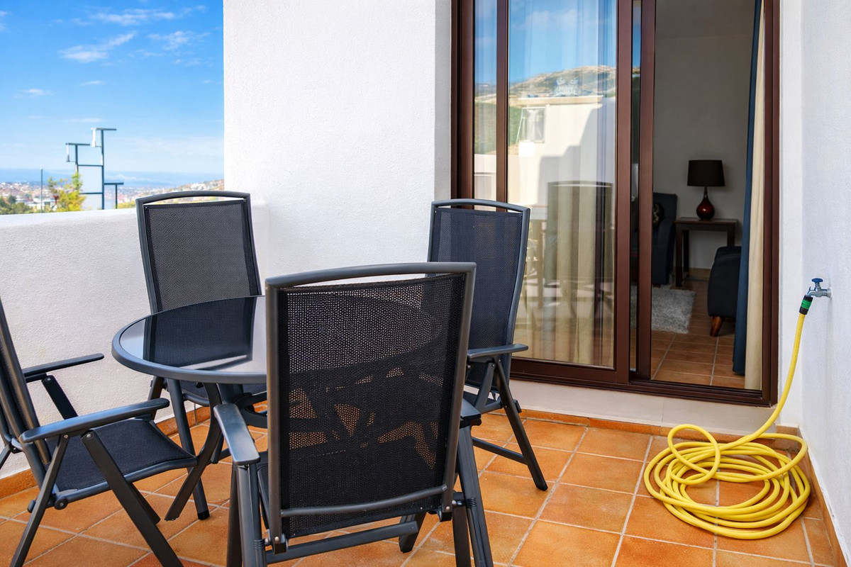 Se vende Apartamento Planta Media de 2 dormitorios en Costa Del Sol, Málaga, España