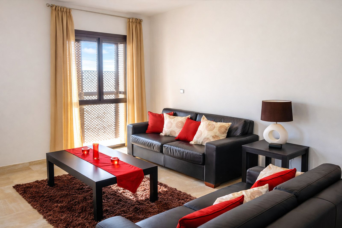 Se vende Apartamento Planta Media de 2 dormitorios en Costa Del Sol, Málaga, España