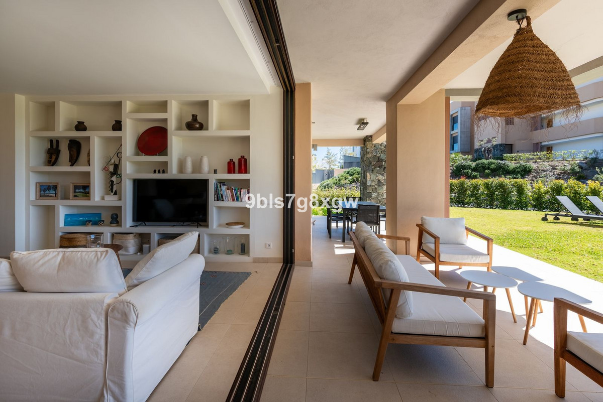 3 Bed Apartment for sale in La Quinta Costa Del Sol, Málaga, Spain
