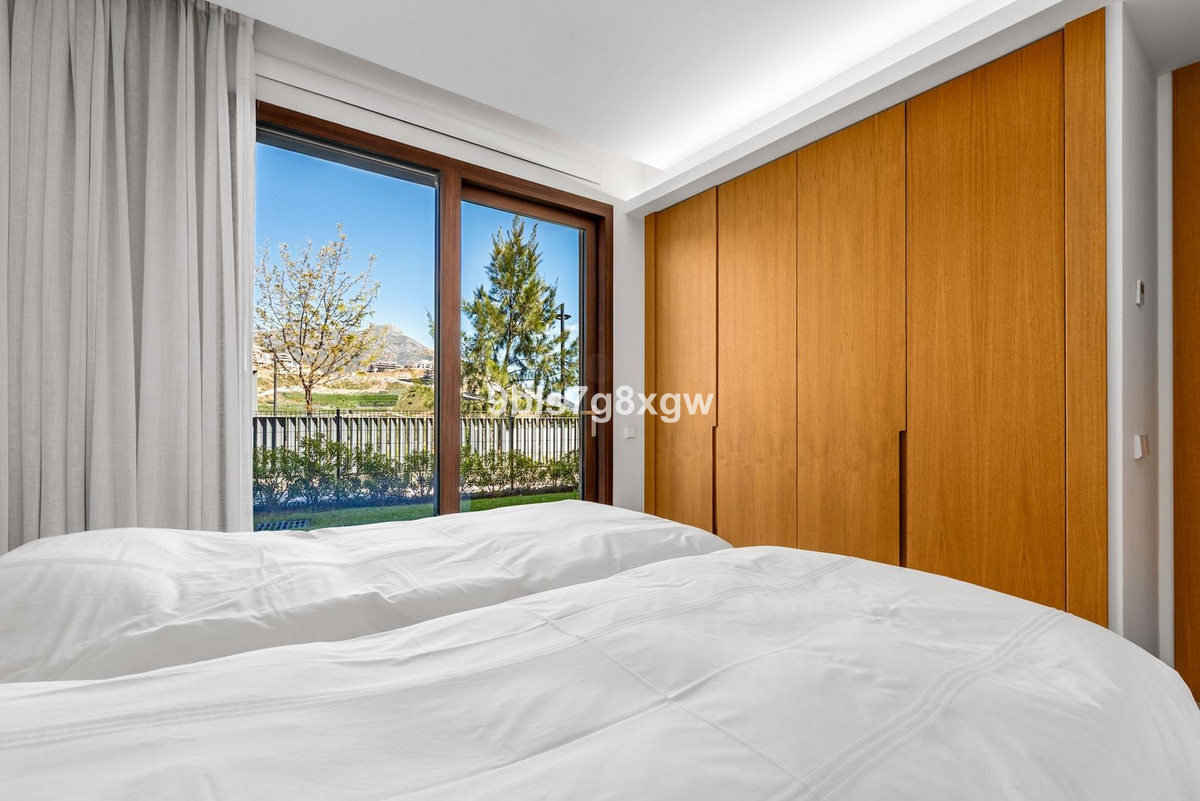 3 Bed Apartment for sale in La Quinta Costa Del Sol, Málaga, Spain