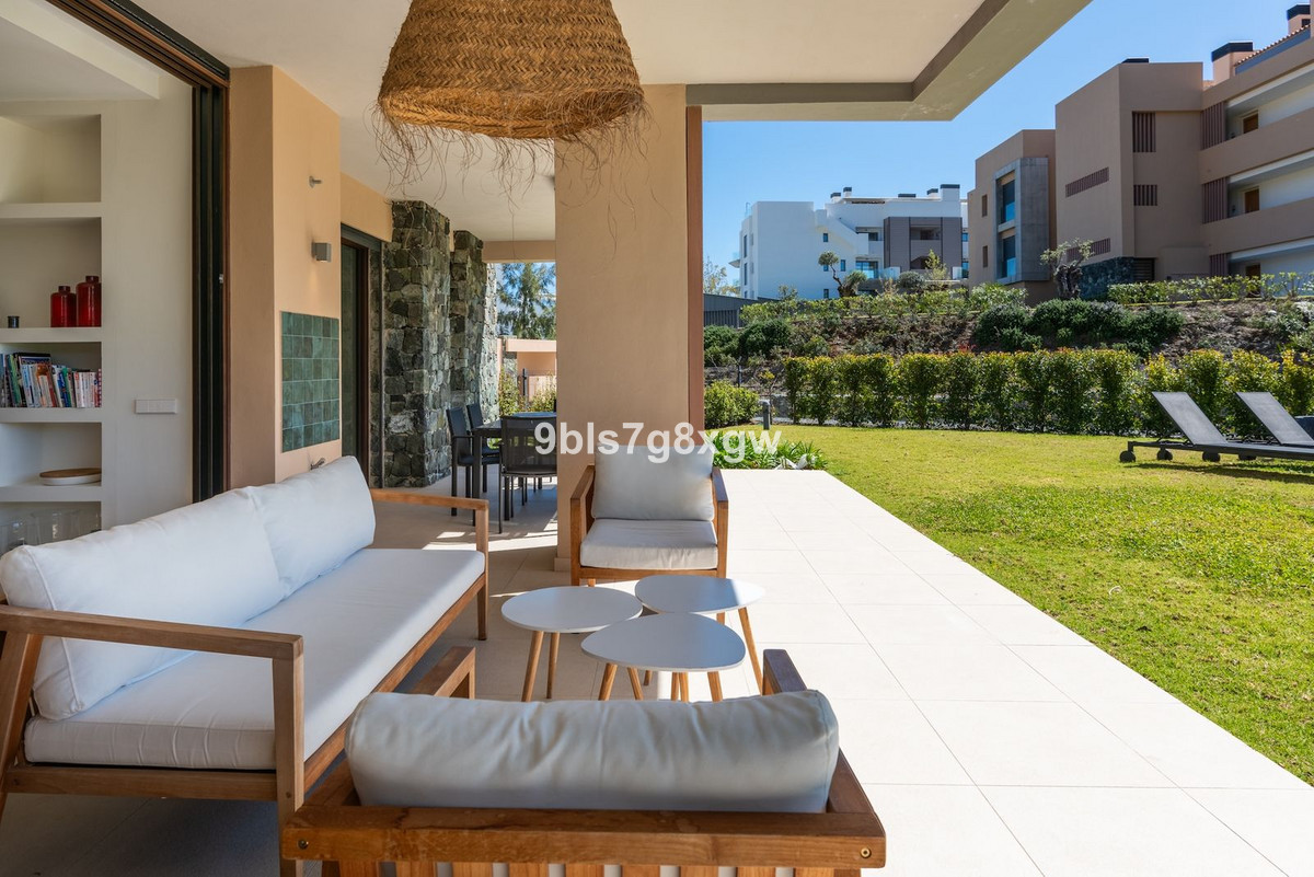 3 Bed Apartment for sale in La Quinta Costa Del Sol, Málaga, Spain