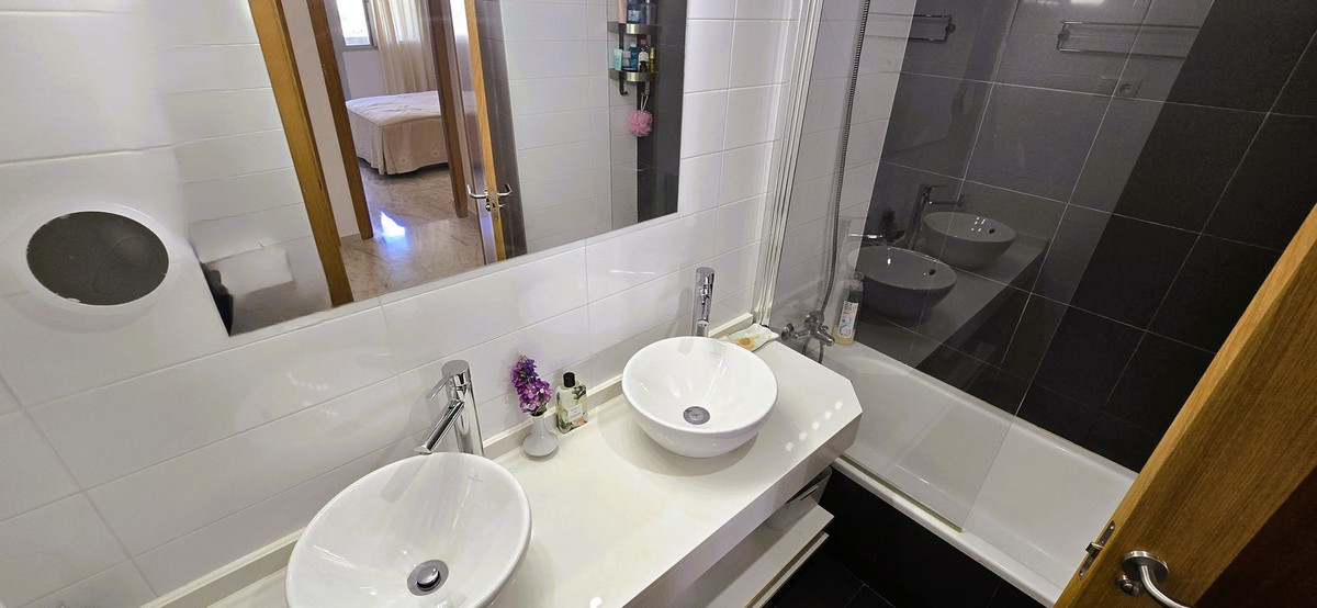 2 Bed Apartment for sale in Riviera Del Sol Costa Del Sol, Málaga, Spain