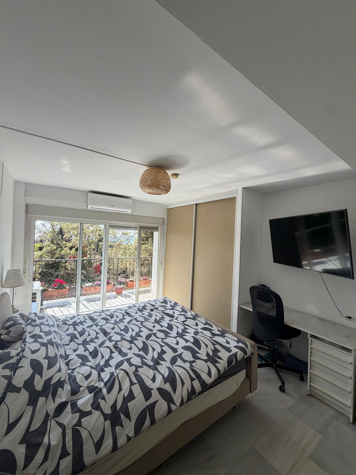 1 Bed Apartment for sale in Marbella Costa Del Sol, Málaga, Spain