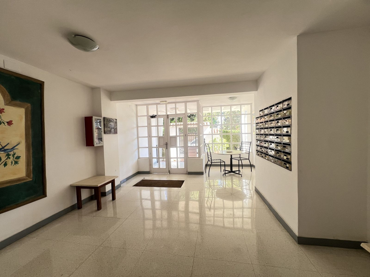 1 Bed Apartment for sale in Marbella Costa Del Sol, Málaga, Spain