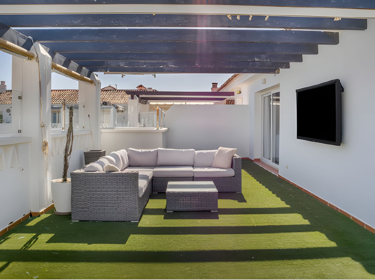 3 Bed Apartment for sale in La Campana Costa Del Sol, Málaga, Spain