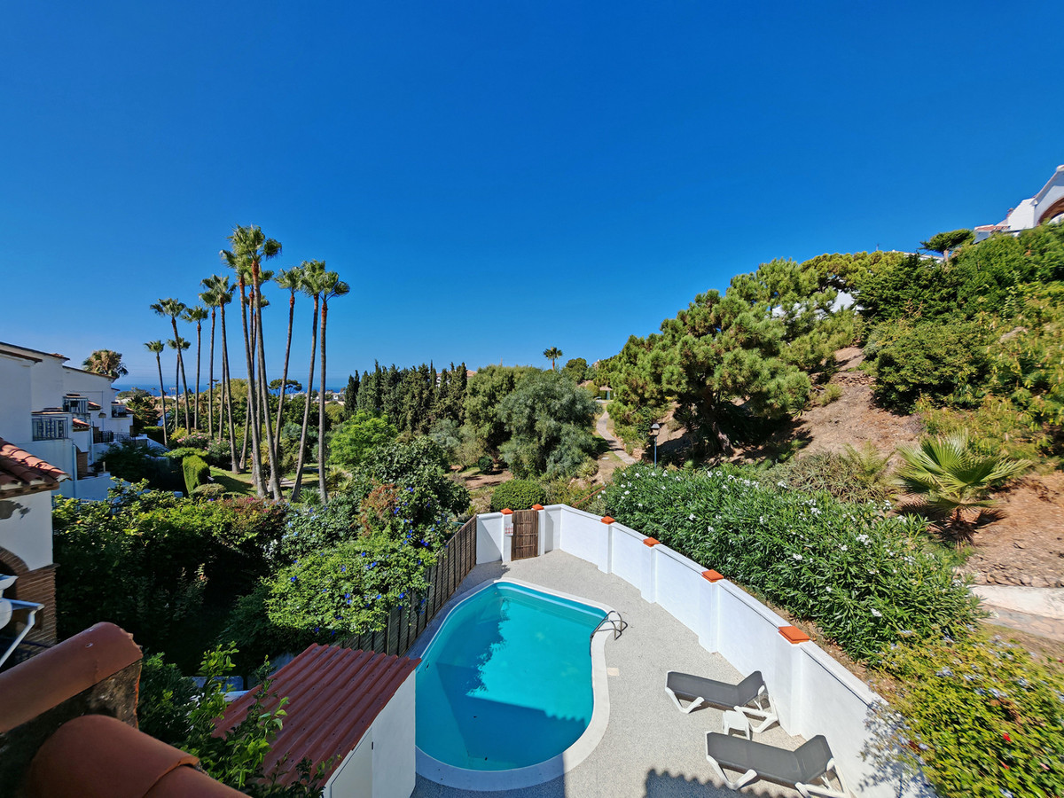 5 Bed Townhouse for sale in Calahonda Costa Del Sol, Málaga, Spain