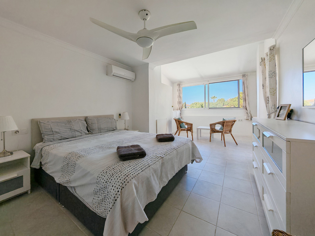 5 Bed Townhouse for sale in Calahonda Costa Del Sol, Málaga, Spain