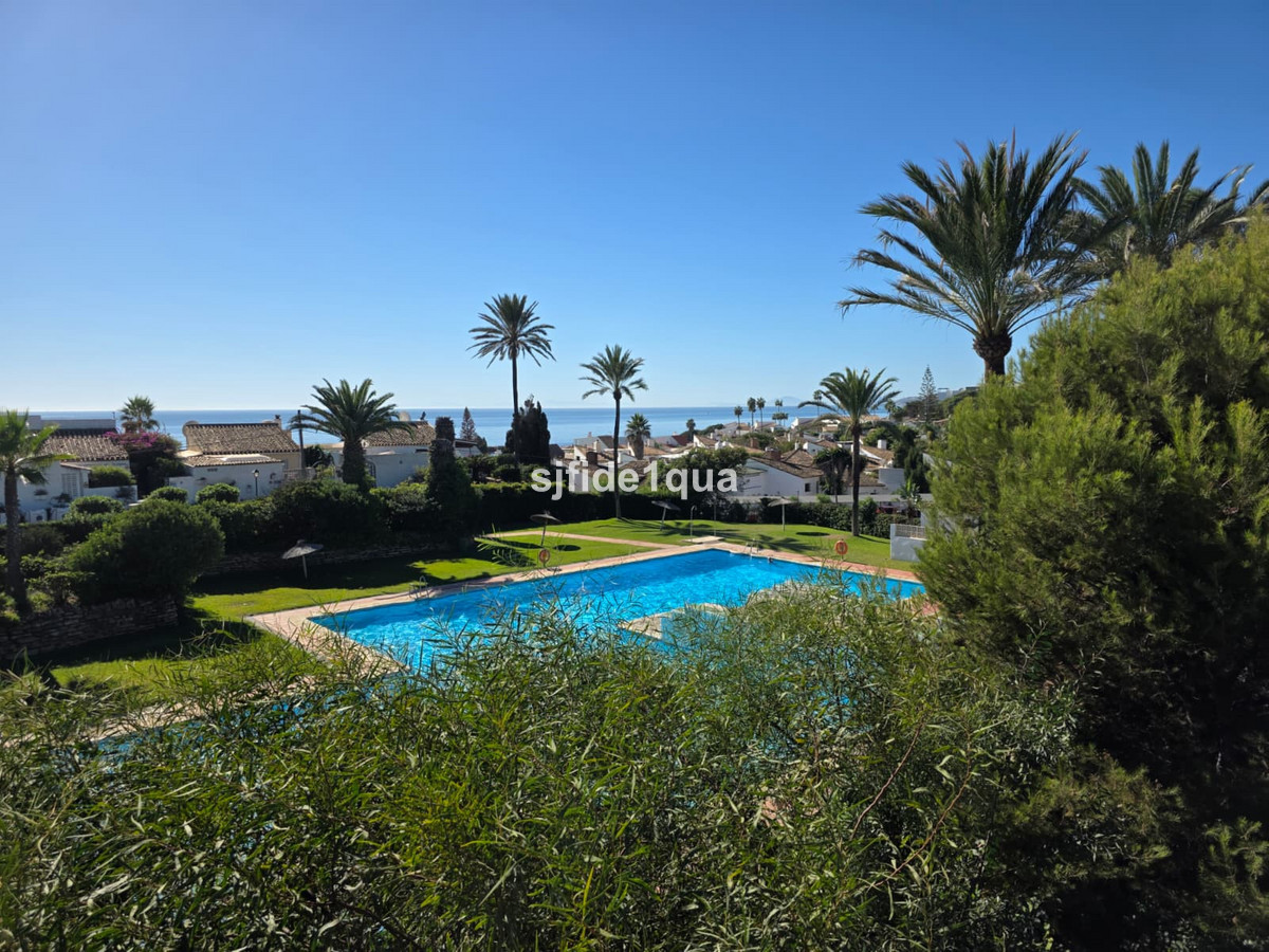 3 Bed Townhouse for sale in Estepona Costa Del Sol, Málaga, Spain