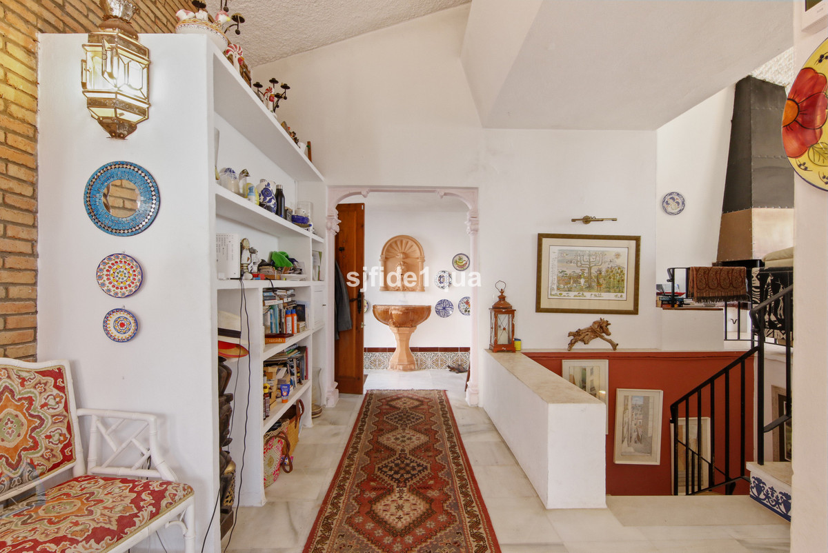 3 Bed Townhouse for sale in Estepona Costa Del Sol, Málaga, Spain