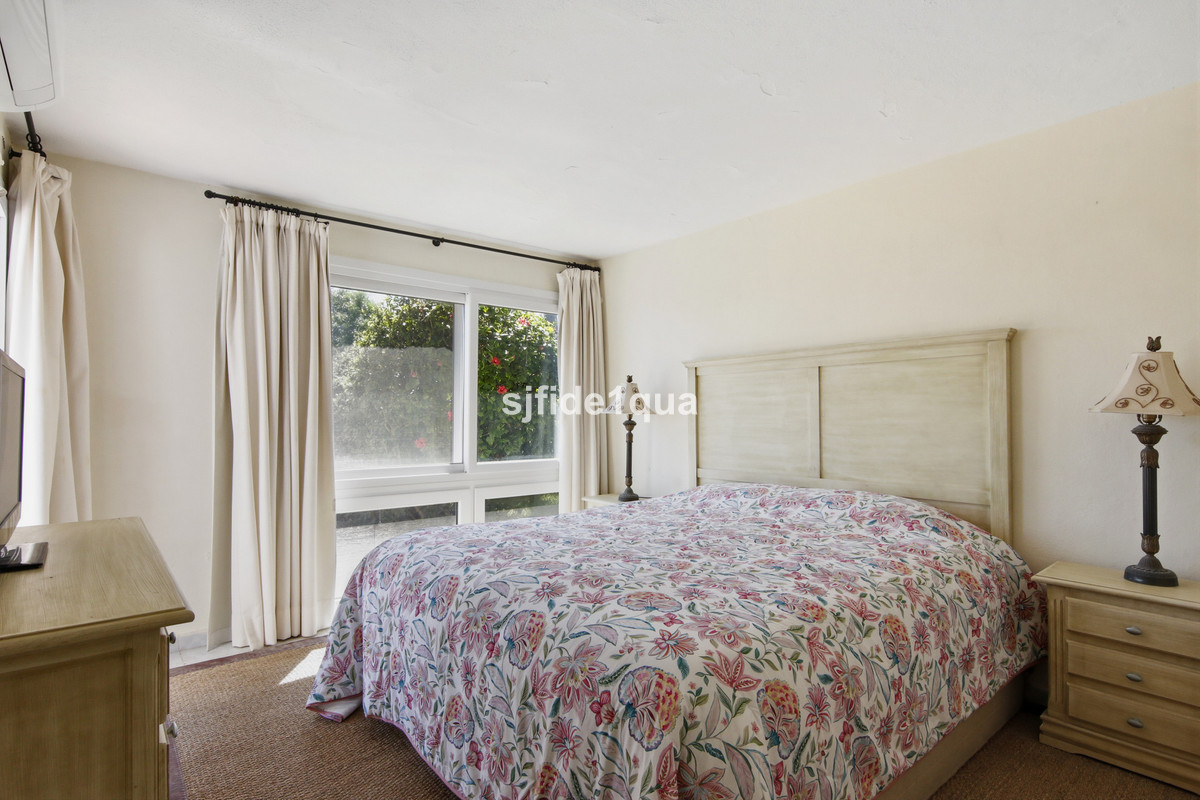 3 Bed Townhouse for sale in Estepona Costa Del Sol, Málaga, Spain