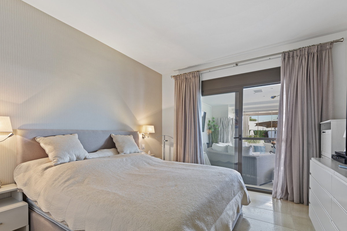 2 Bed Apartment for sale in Casares Costa Del Sol, Málaga, Spain