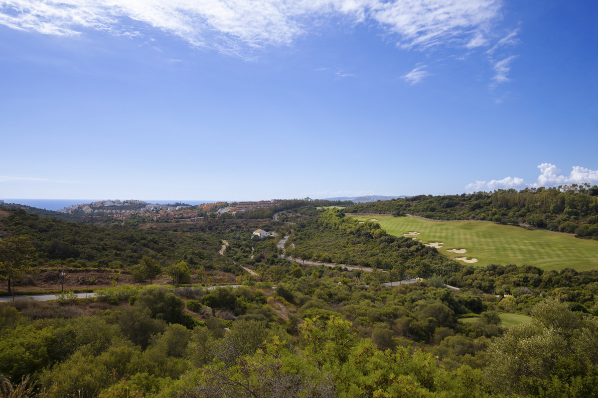2 Bed Apartment for sale in Casares Costa Del Sol, Málaga, Spain