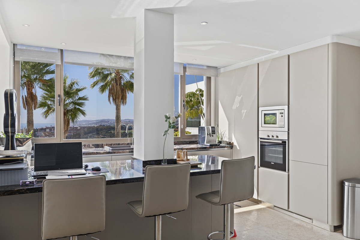 2 Bed Apartment for sale in Casares Costa Del Sol, Málaga, Spain
