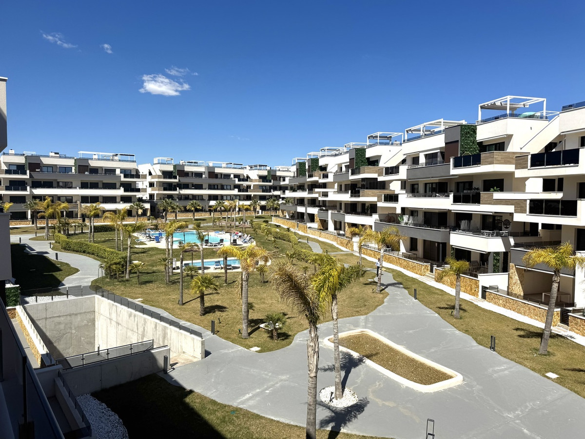 3 Bed Apartment for sale in Playa Flamenca Costa Blanca, Alicante, Spain
