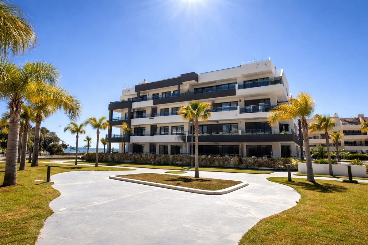 3 Bed Apartment for sale in Playa Flamenca Costa Blanca, Alicante, Spain