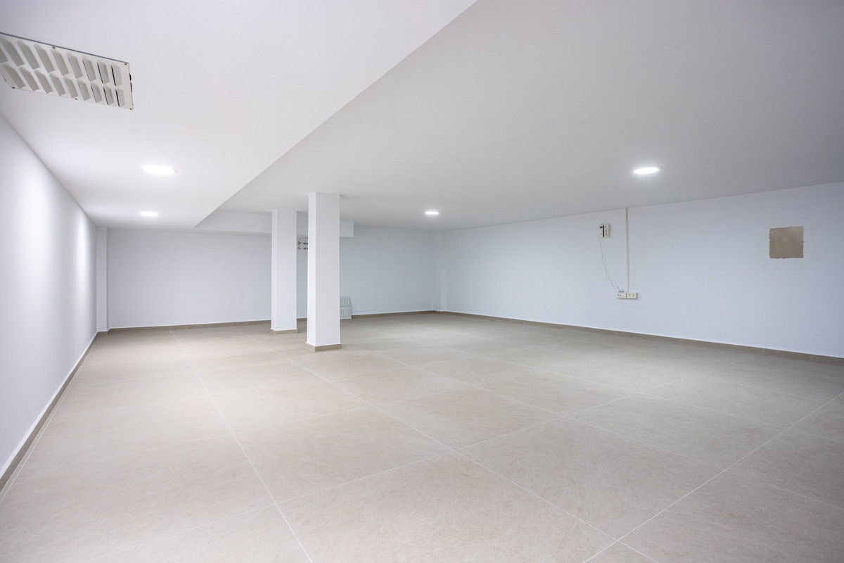 Se vende Villa - Chalet de 4 dormitorios en Costa Blanca, Alicante, España