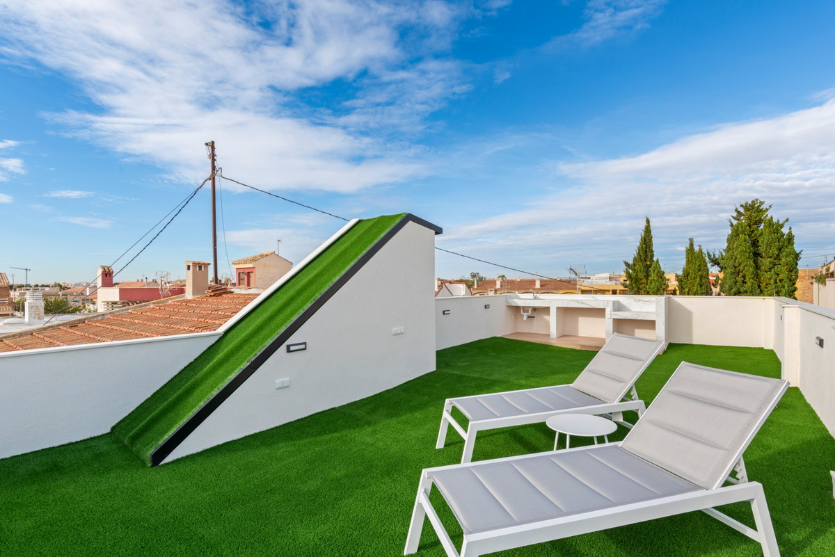 Se vende Pareada de 4 dormitorios en Costa Blanca, Alicante, España