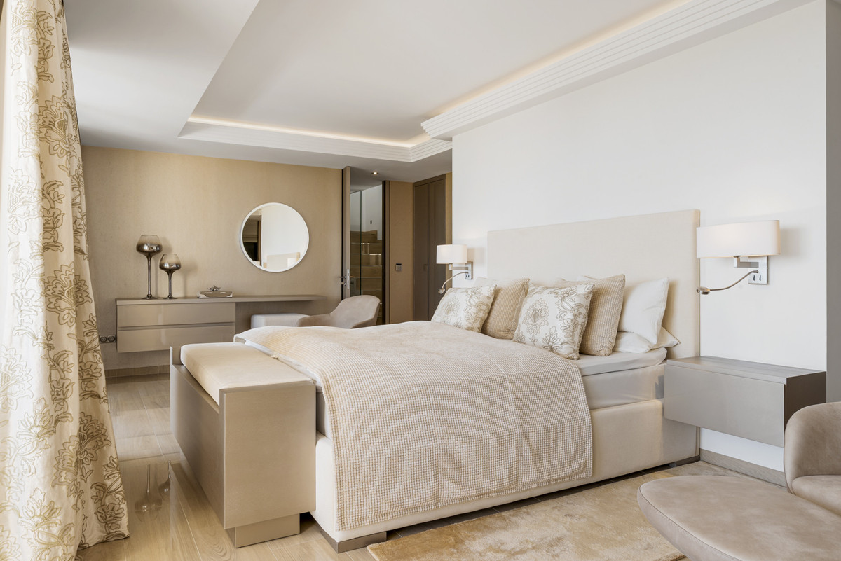 4 Bed Apartment for sale in Benahavís Costa Del Sol, Málaga, Spain