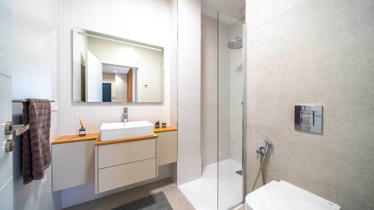 2 Bed Apartment for sale in Alicante Costa Blanca, Alicante, Spain