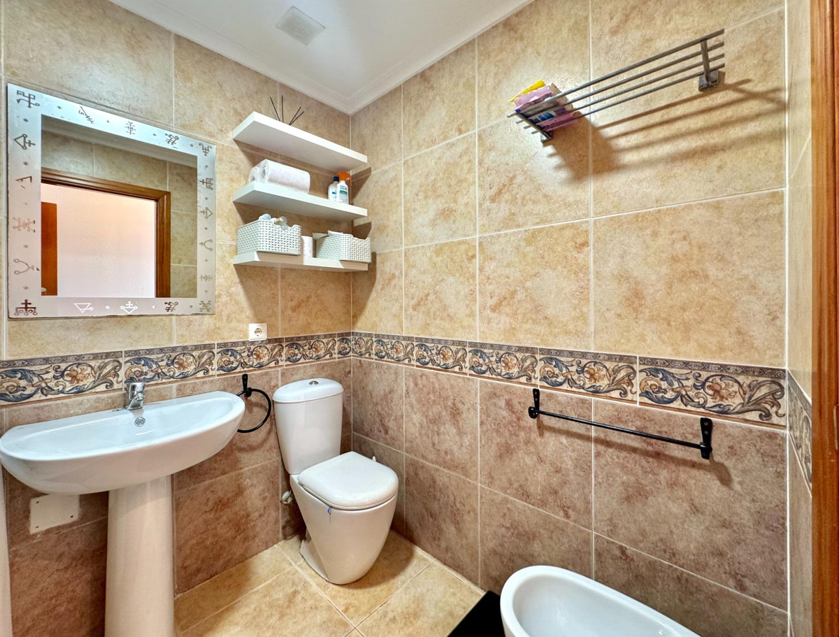 Se vende Villa - Chalet de 3 dormitorios en Costa Blanca, Alicante, España