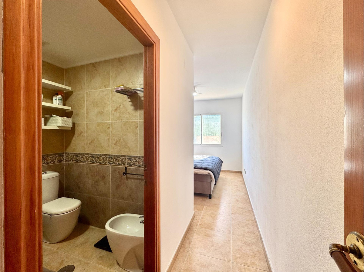Se vende Villa - Chalet de 3 dormitorios en Costa Blanca, Alicante, España