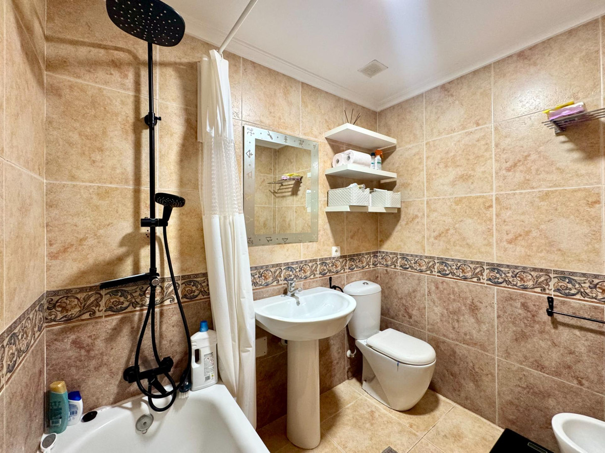 Se vende Villa - Chalet de 3 dormitorios en Costa Blanca, Alicante, España