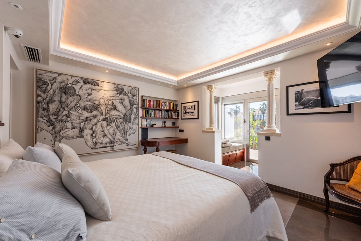 Se vende Villa - Chalet de 4 dormitorios en Costa Del Sol, Málaga, España