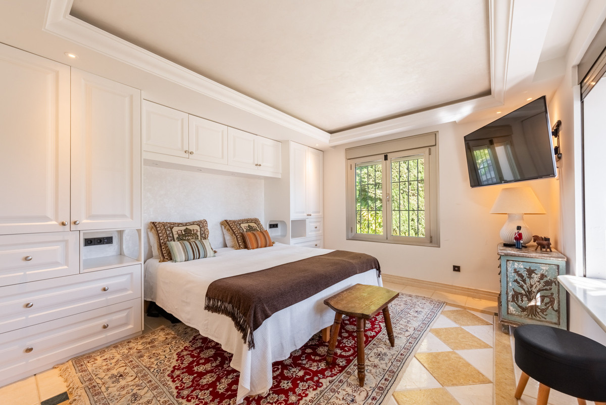 Se vende Villa - Chalet de 4 dormitorios en Costa Del Sol, Málaga, España
