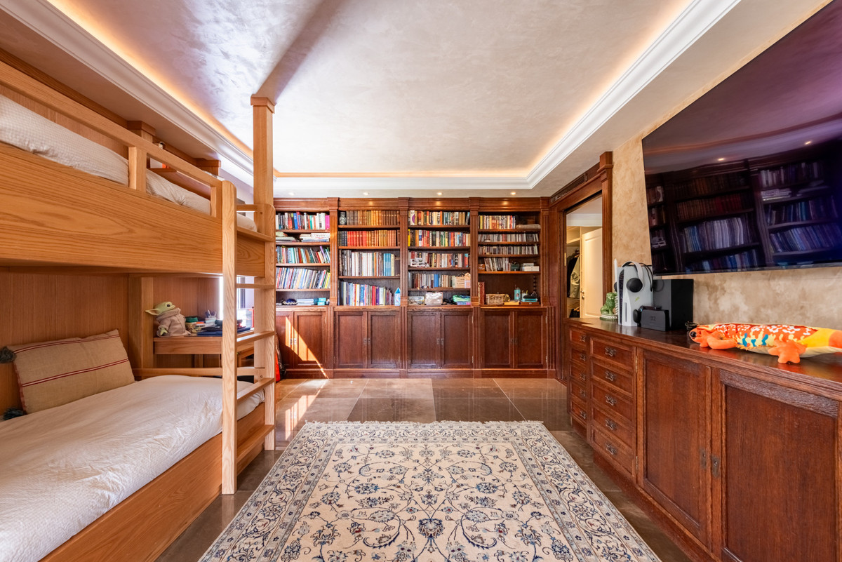Se vende Villa - Chalet de 4 dormitorios en Costa Del Sol, Málaga, España