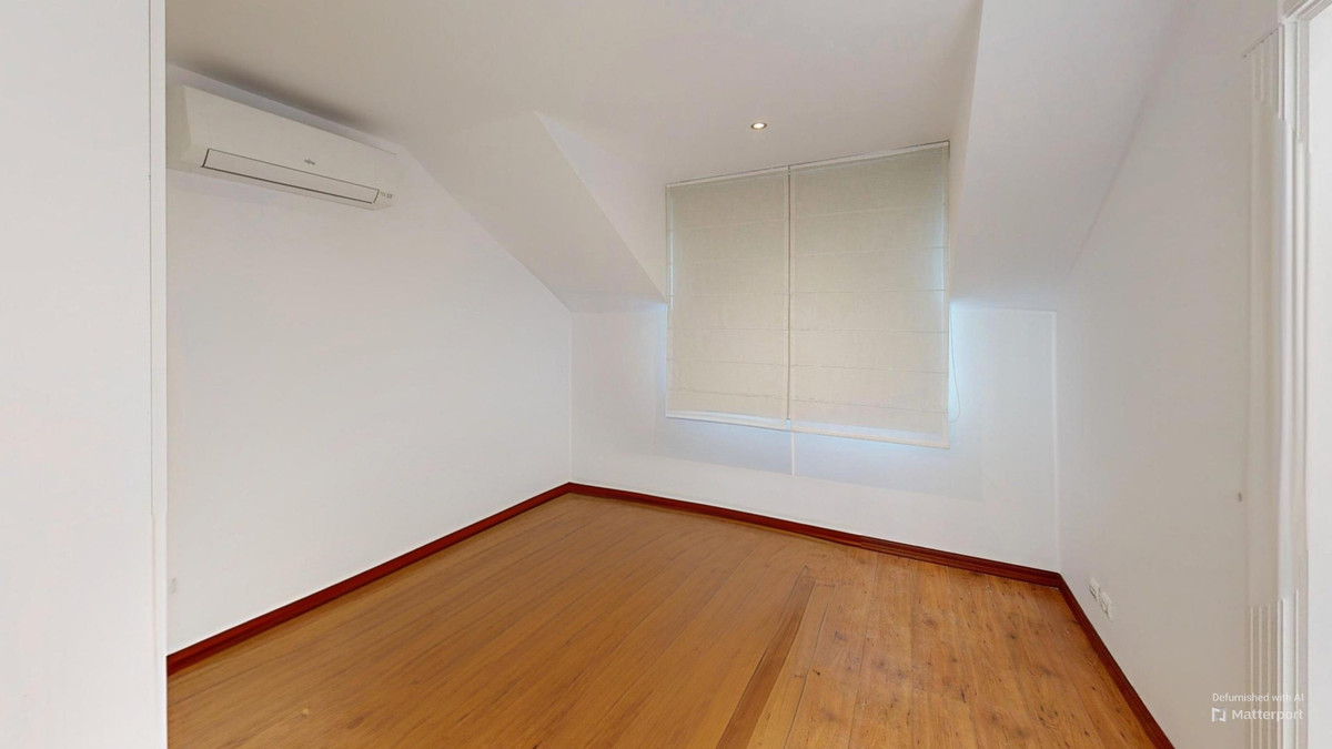 Se vende Villa - Chalet de 6 dormitorios en Costa Del Sol, Cadiz, España