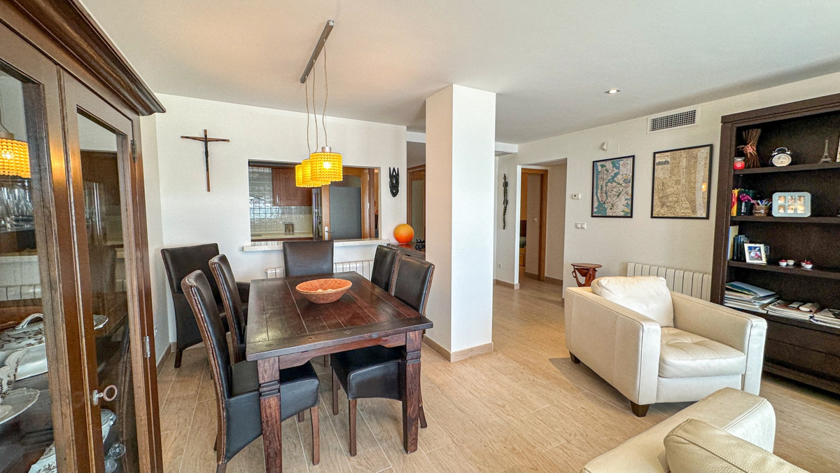 Se vende Apartamento Planta Media de 4 dormitorios en Costa Blanca, Alicante, España