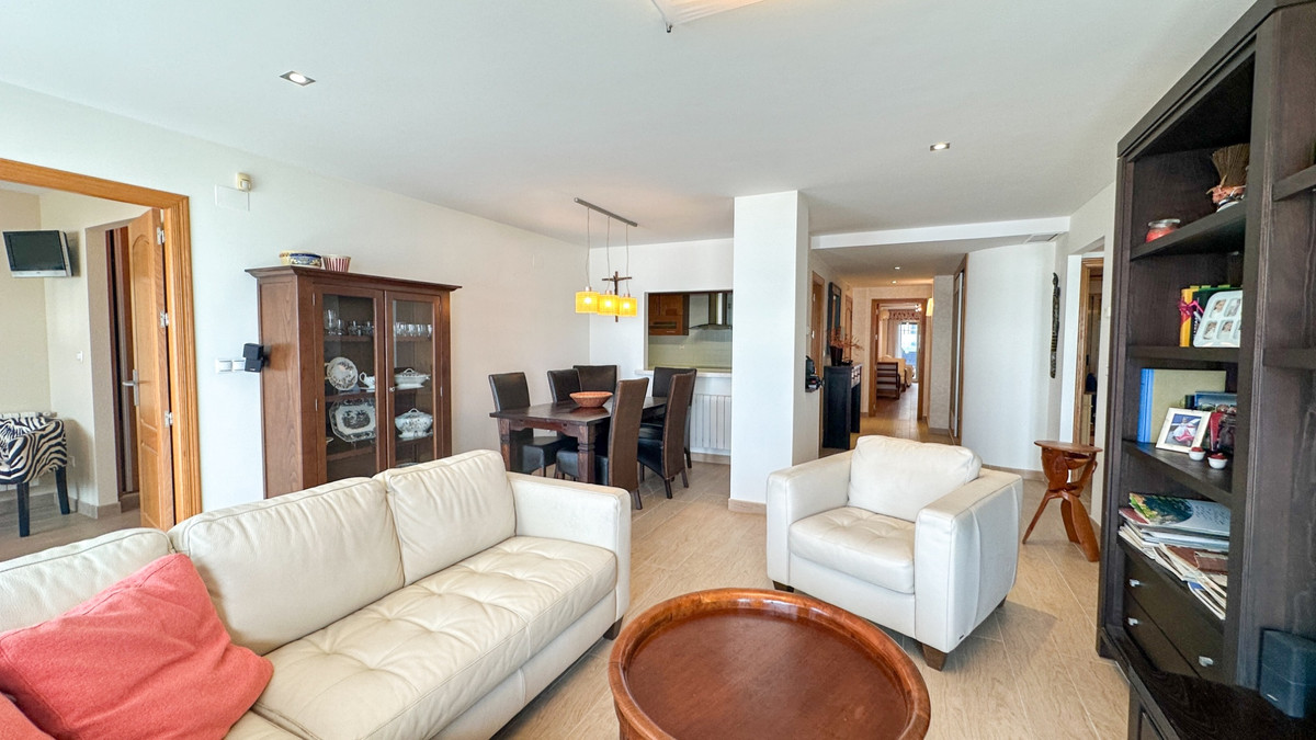 Se vende Apartamento Planta Media de 4 dormitorios en Costa Blanca, Alicante, España