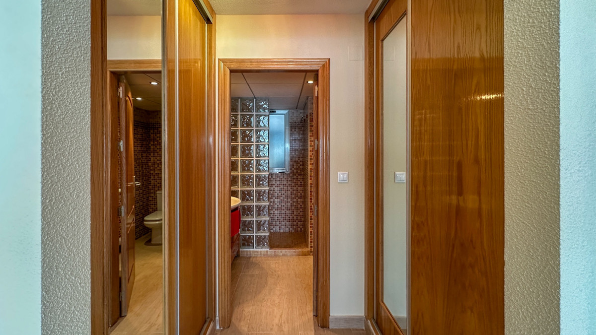 Se vende Apartamento Planta Media de 4 dormitorios en Costa Blanca, Alicante, España