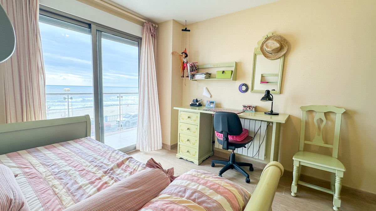 Se vende Apartamento Planta Media de 4 dormitorios en Costa Blanca, Alicante, España