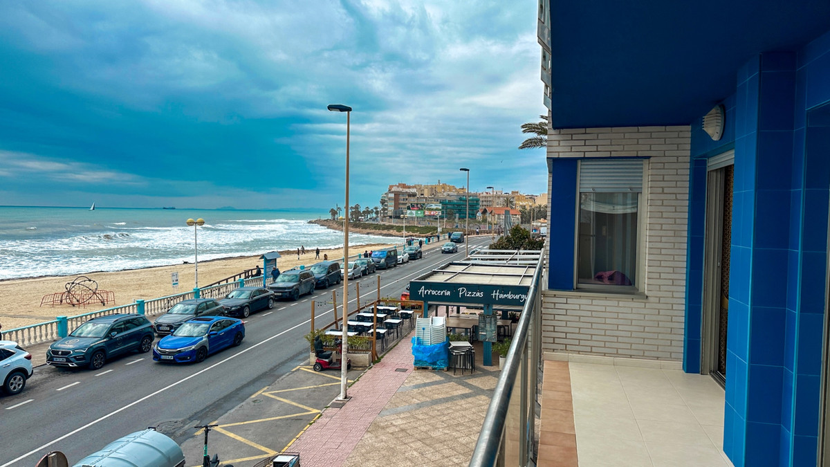 Se vende Apartamento Planta Media de 4 dormitorios en Costa Blanca, Alicante, España