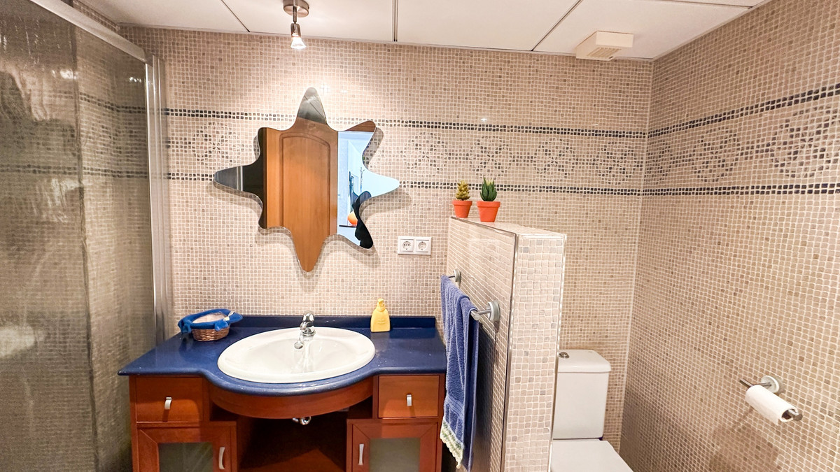 Se vende Apartamento Planta Media de 4 dormitorios en Costa Blanca, Alicante, España