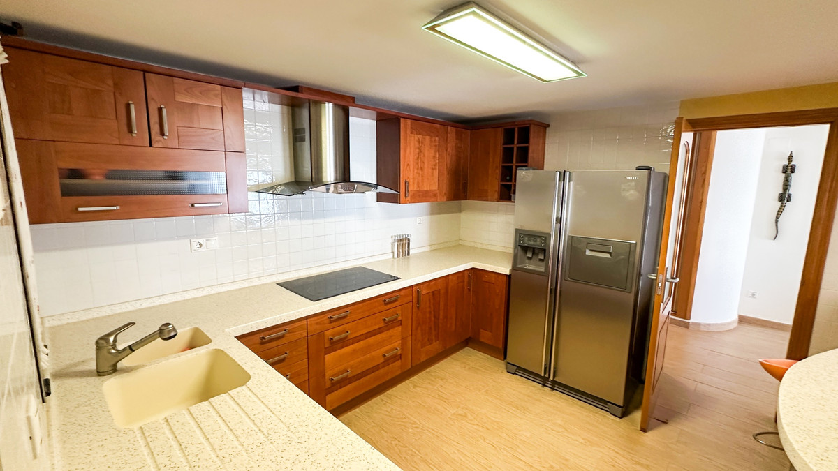 Se vende Apartamento Planta Media de 4 dormitorios en Costa Blanca, Alicante, España
