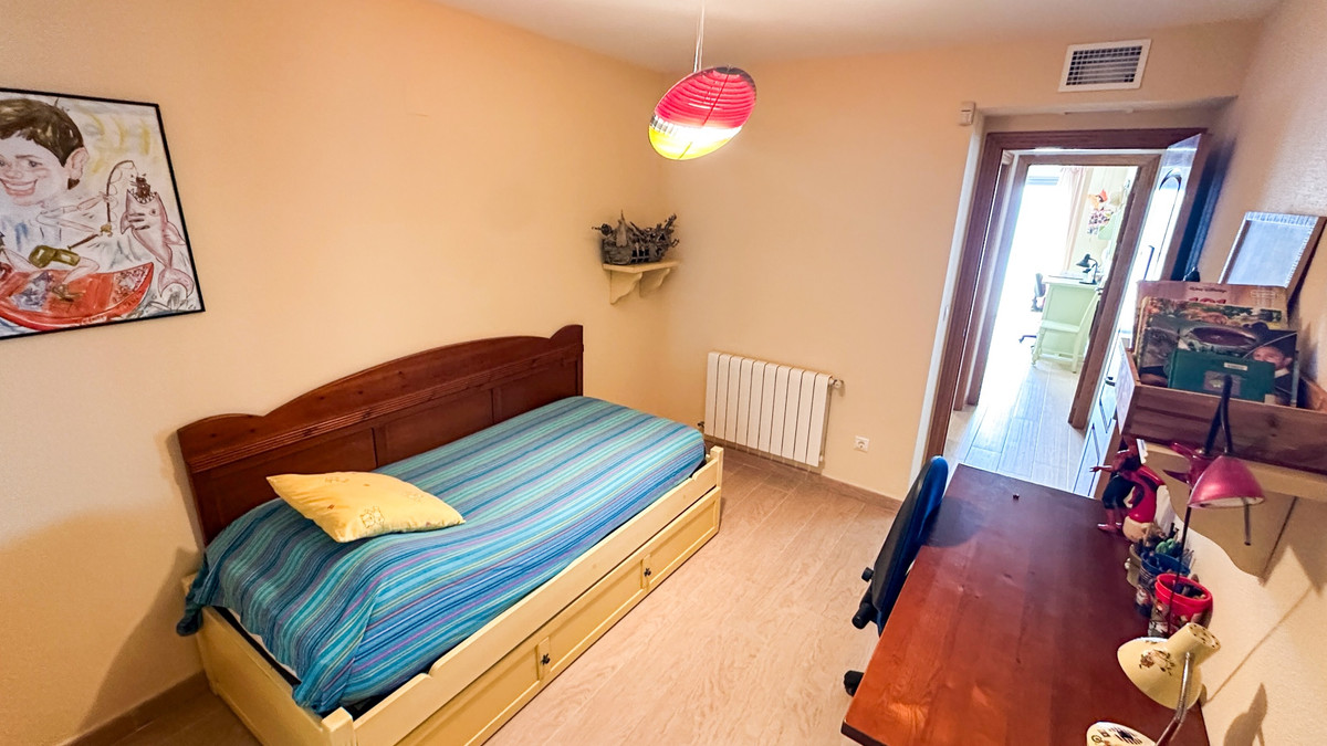 Se vende Apartamento Planta Media de 4 dormitorios en Costa Blanca, Alicante, España
