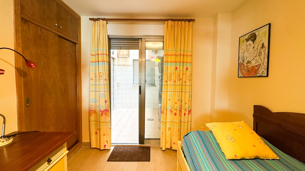Se vende Apartamento Planta Media de 4 dormitorios en Costa Blanca, Alicante, España