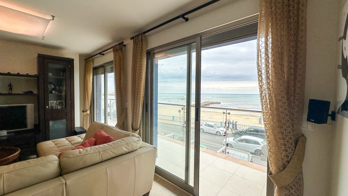 Se vende Apartamento Planta Media de 4 dormitorios en Costa Blanca, Alicante, España