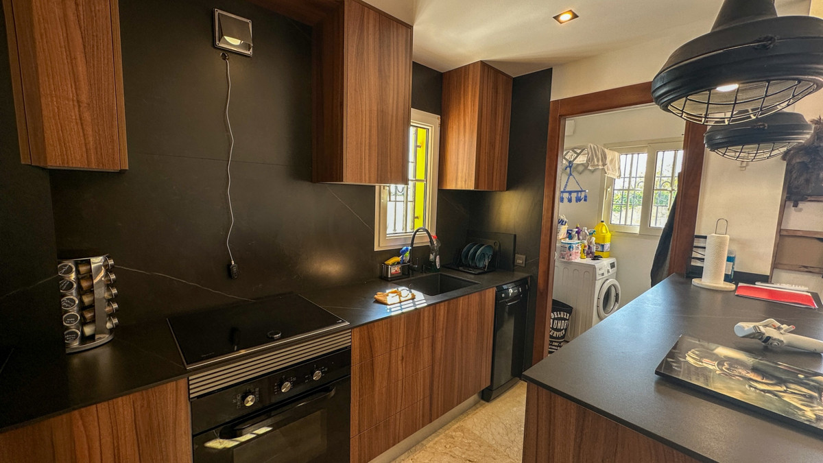 3 Bed Apartment for sale in Villamartin Costa Blanca, Alicante, Spain