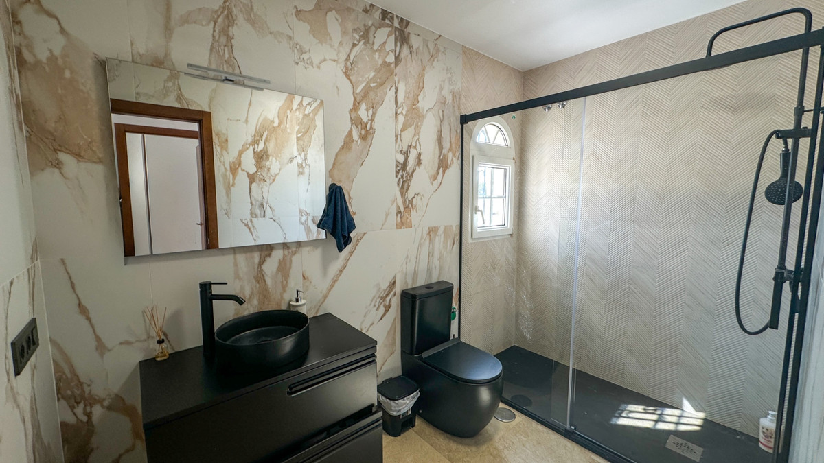 3 Bed Apartment for sale in Villamartin Costa Blanca, Alicante, Spain