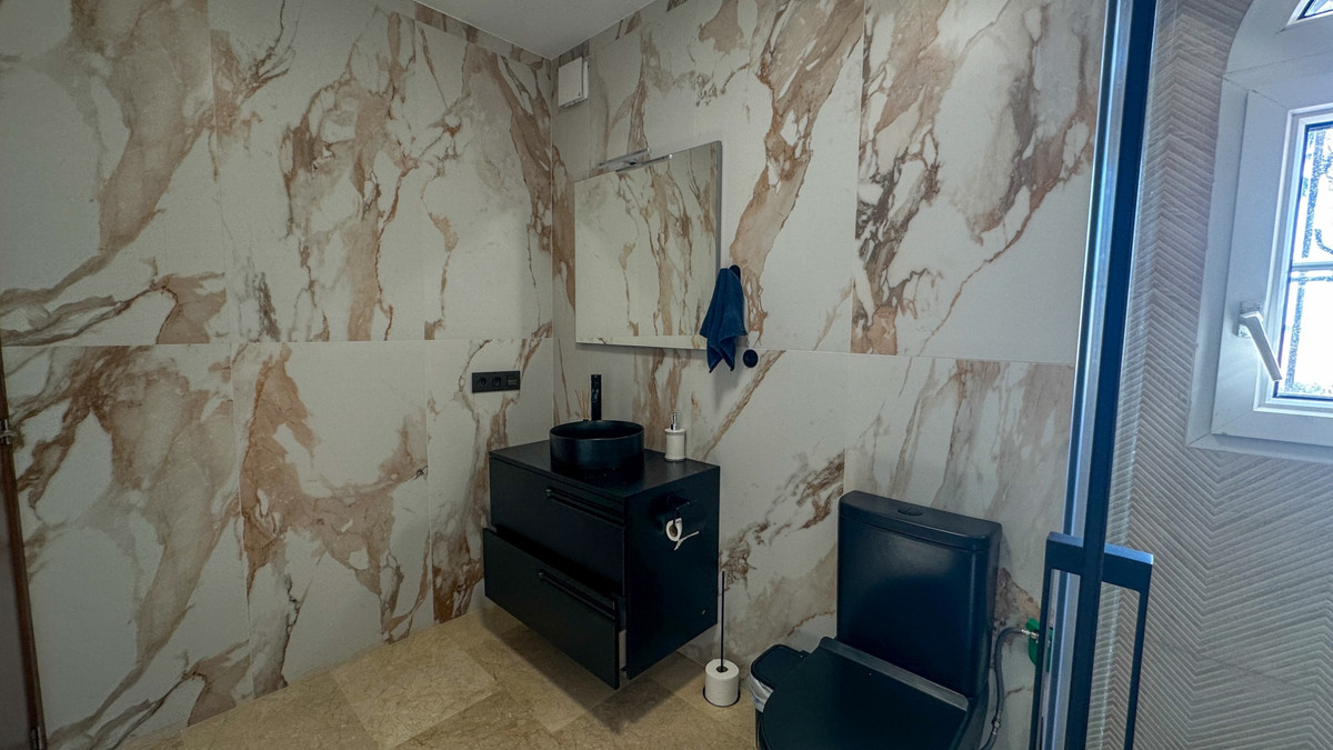 3 Bed Apartment for sale in Villamartin Costa Blanca, Alicante, Spain