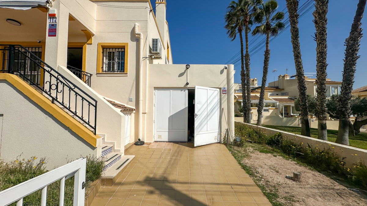 3 Bed Apartment for sale in Villamartin Costa Blanca, Alicante, Spain