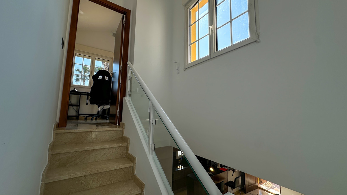 3 Bed Apartment for sale in Villamartin Costa Blanca, Alicante, Spain