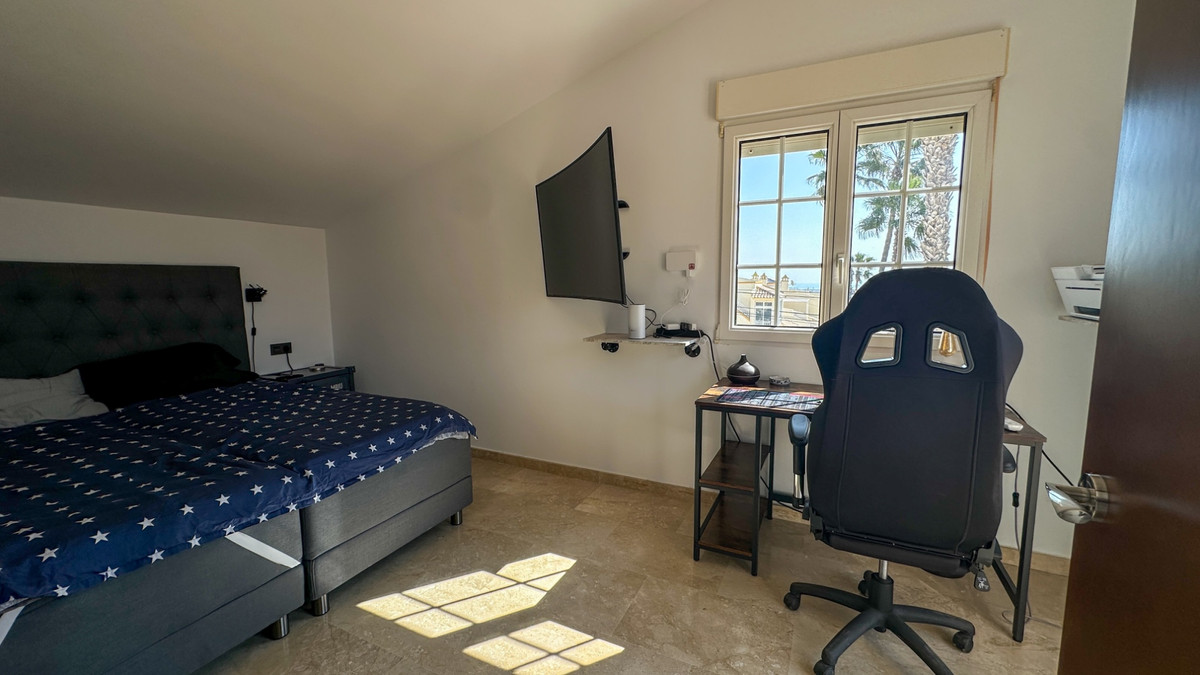 3 Bed Apartment for sale in Villamartin Costa Blanca, Alicante, Spain
