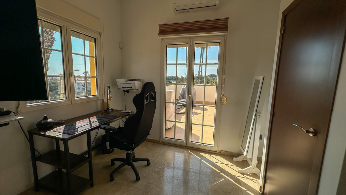 3 Bed Apartment for sale in Villamartin Costa Blanca, Alicante, Spain
