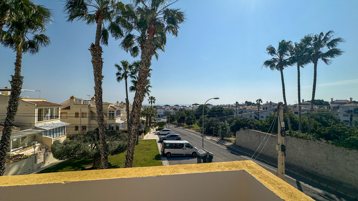 3 Bed Apartment for sale in Villamartin Costa Blanca, Alicante, Spain