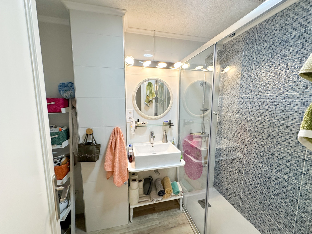 2 Bed Apartment for sale in Torrevieja Costa Blanca, Alicante, Spain